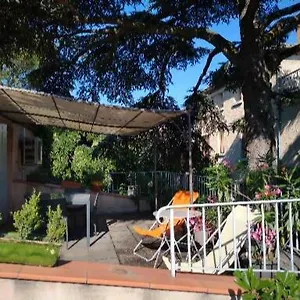 Hébergement de vacances Maison De Ville Aux Couleurs Provençales., Carpentras
